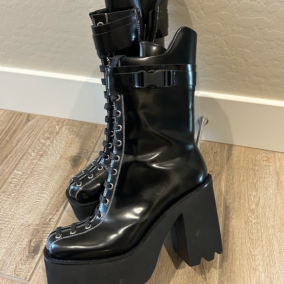 Jeffrey Campbell Viking Boots Black Moto Platform Sole Buckle Size 11 New - Picture 2 of 9